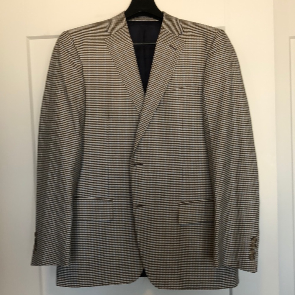 Beautiful Faconnable wool/linen sport coat